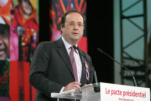 François Hollande on the campaign trail. (Photo: Parti socialist / flickr)