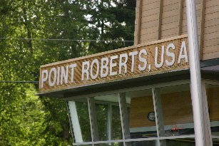 The U.S. border crossing at Point Roberts, Washington, one of the communities fighting to join Canada. Photo: Gniatroid/Wikipedia