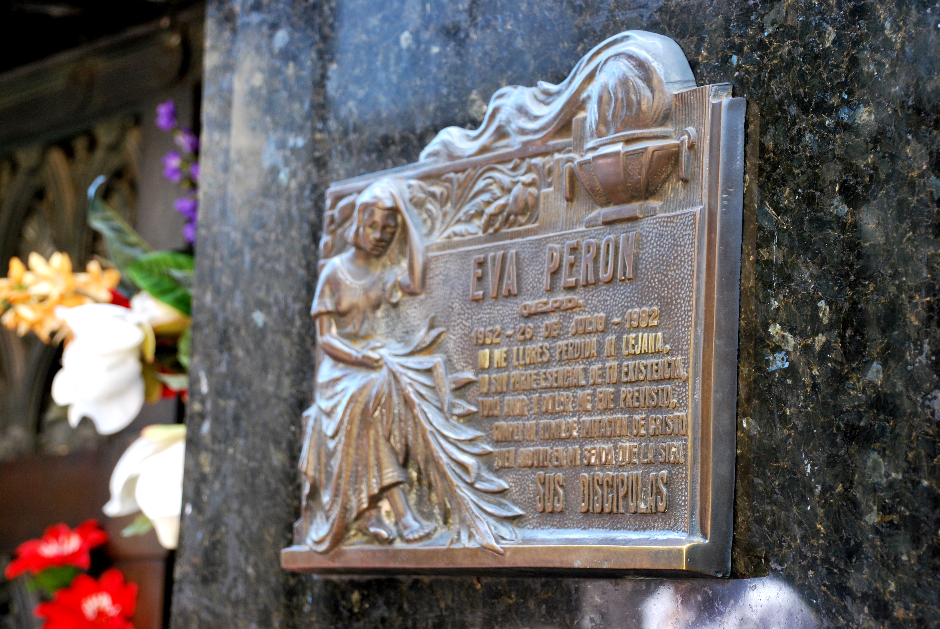 Recoleta - Evita's grave - plaque