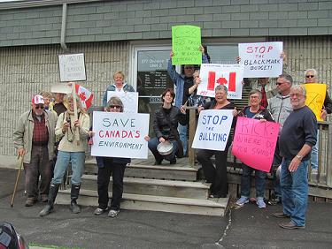 Protest against Bill C-38 in Cobourg, Ont. on June 2. Photo: Derek Blackadder/Flickr