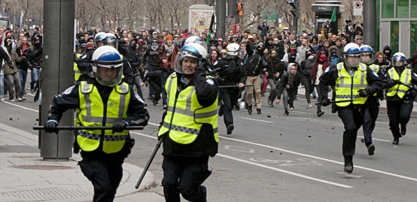 Far from intimidated in the face of politicians' insults and police brutality, Quebec students are feeling their strength. (Photo: http://artivistic.org/)