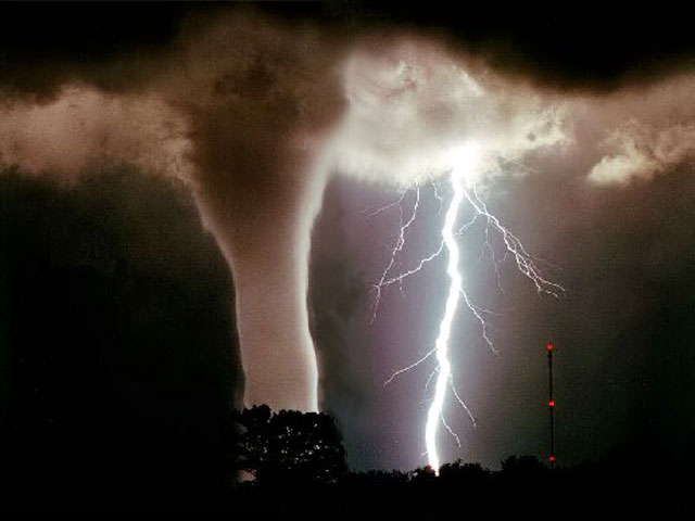 tornado_and_lighting