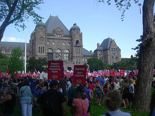 ETFO rally at Queen's Park. Photo: andres musta/Flickr