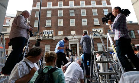 Media frenzy outside the hospital. (Photo: The Guardian)