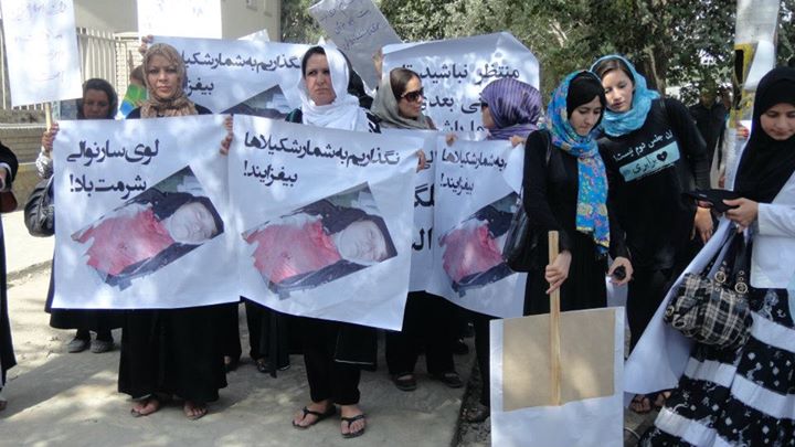 afghan_women_marching_in_kabul_and_calling_attention_to_the_case_of_shakila