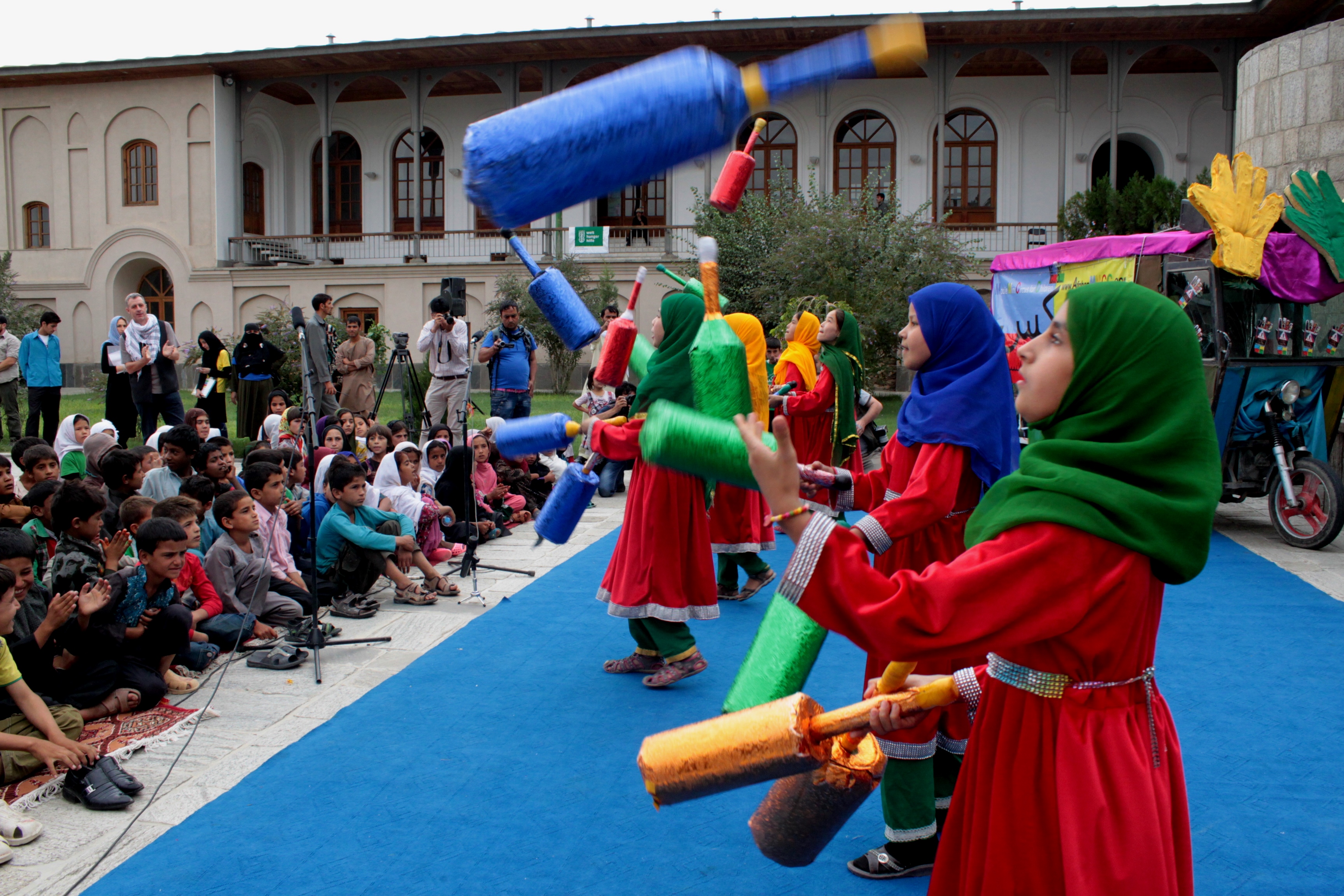 MMCC Girls juggle gloriously