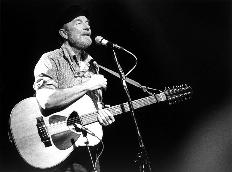 800px-pete_seeger_1986