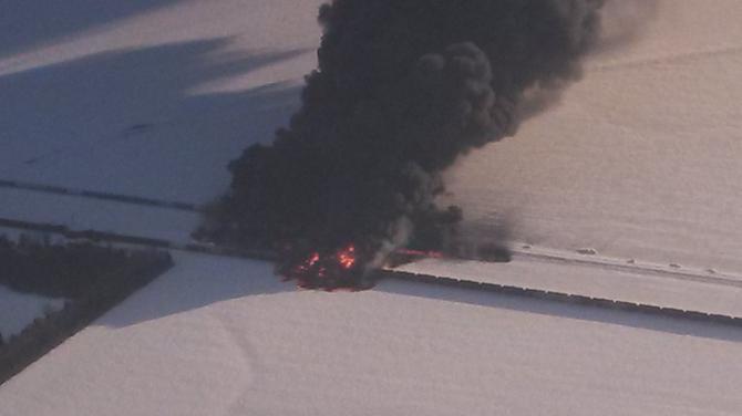 train_explosion_casselton_north_dakota_dec_30_2013_photo_by_kfgo_listener_larry_ocallaghan