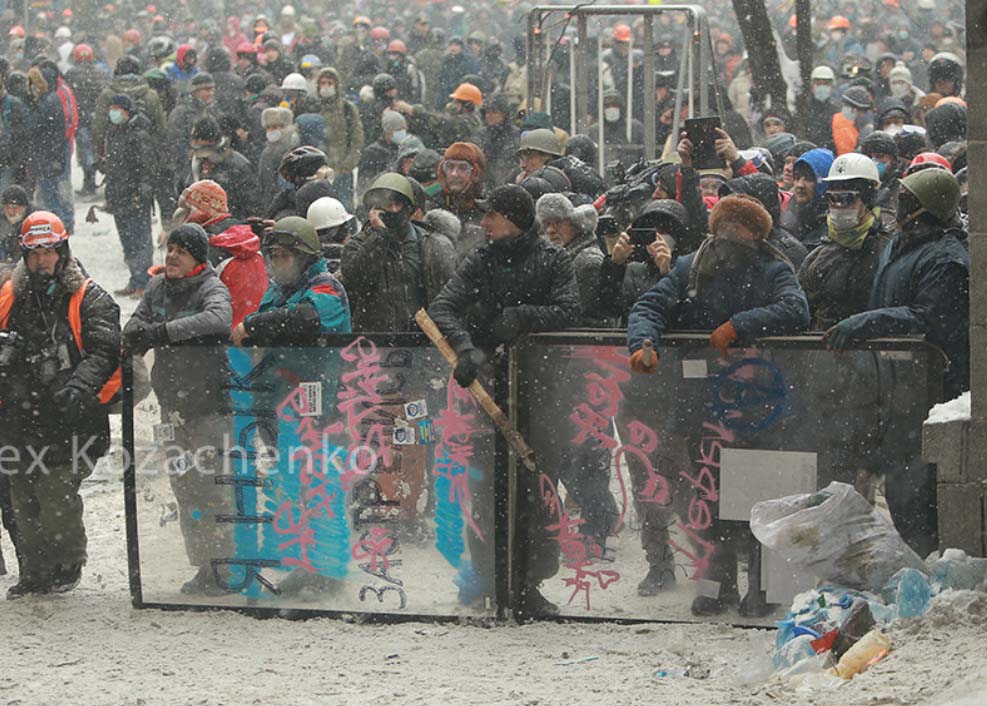 protesters_dominated_by_rightists_clash_with_police_in_kiev_feb_22_2014_photo_alex_kozachenko_flikr_commons