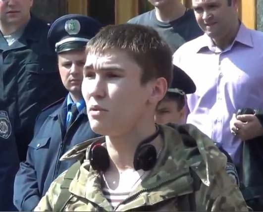 ukraine_soldier_in_kharkiv_june_10_2014_says_he_wont_shoot_fellow_citizens_and_calls_for_antiwar_movement_on_you_tube