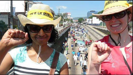 Karunananthan and Spronk march with 5,000 people for water justice in San Salvad