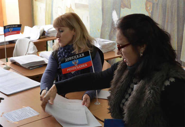 polling_station_election_in_donetsk_on_nov_2_2014_photo_by_ryan_west_flikr_commons