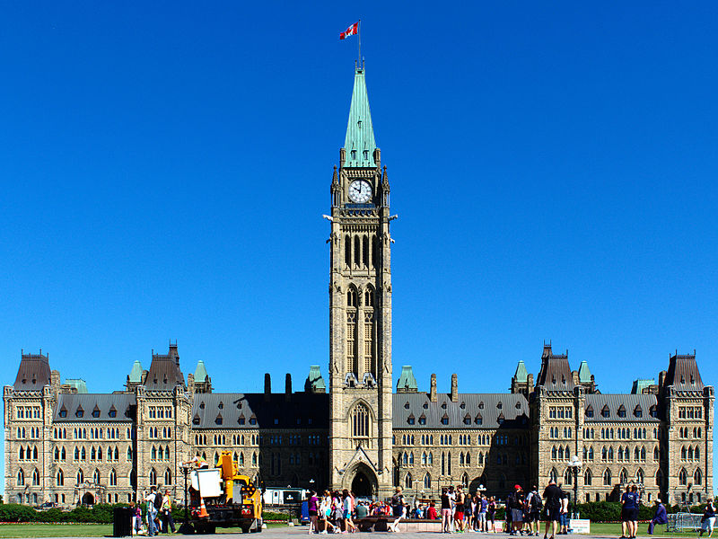 800px-centre_block_of_parliament_hill_canada