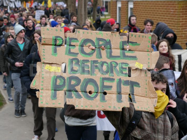 1364267145-sussex-university-students-demonstrate-to-stop-privatization-plans_1907962