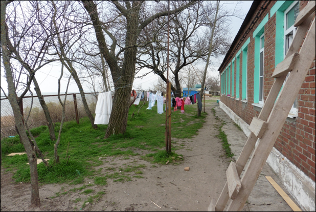 pioneer_displaced_person_camp_in_primorka_rostov_region_russia_overlooking_sea_of_azov_roger_annis