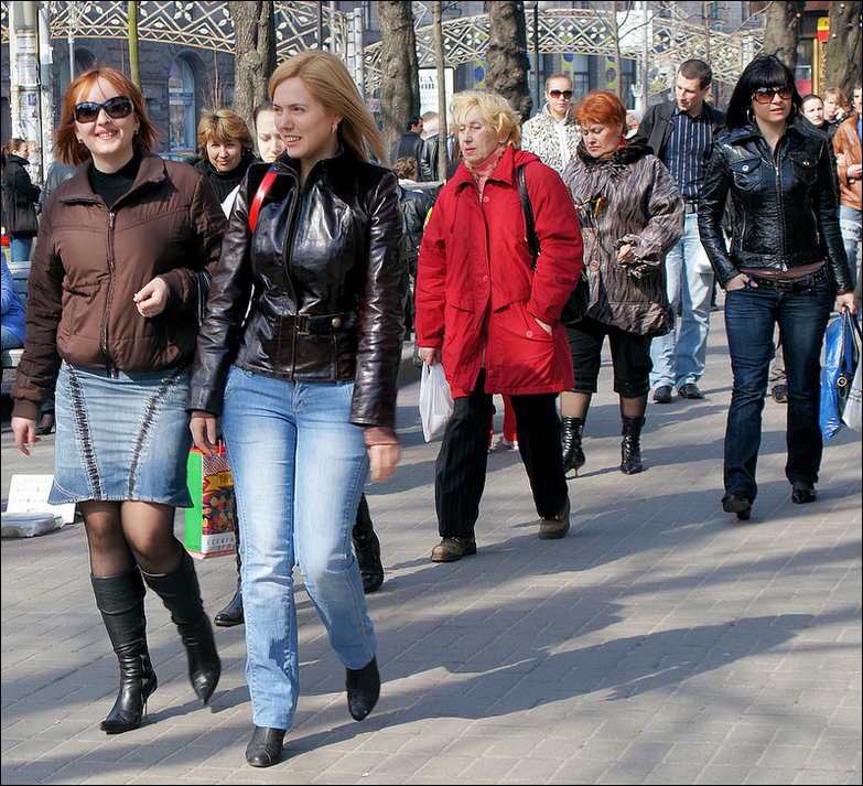 the_streets_of_kyiv_ukraine_flikr_commons_2009