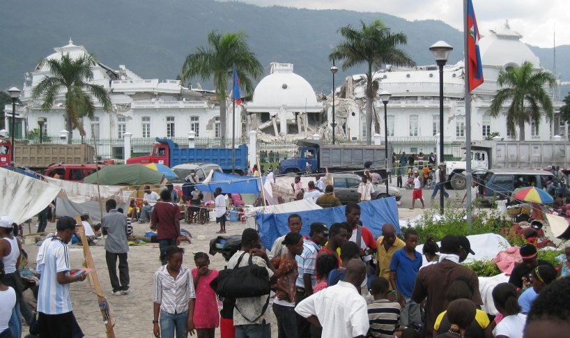 collapsed_presidential_palace_in_port_au_prince_photo_by_sylvia_thompson_cbc