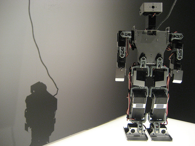 robot_and_shadow