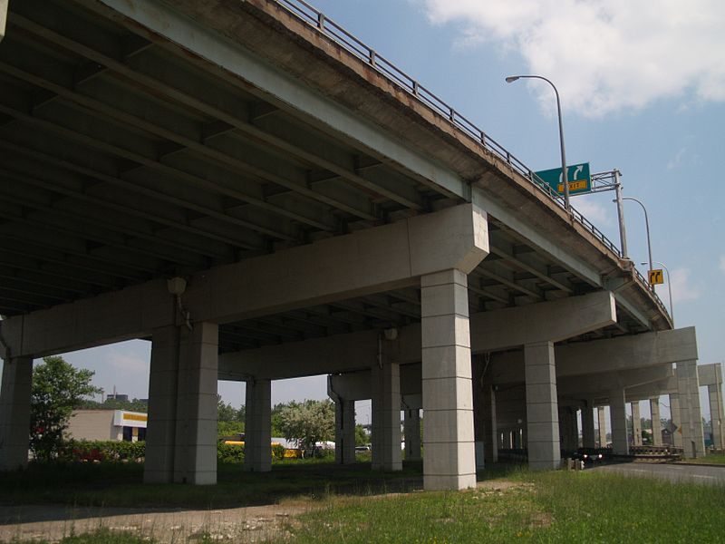 underneath_the_gardiner_expressway_4709930262