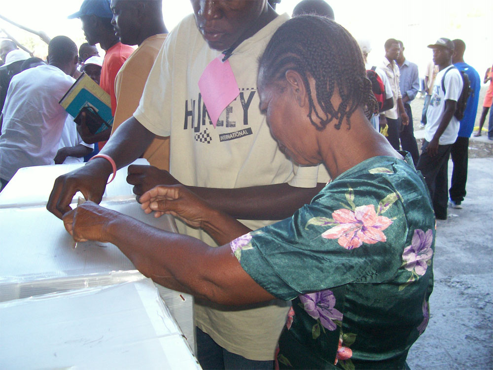 casting_ballots_in_haiti_photo_by_ijdh