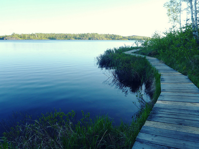 lake_trail