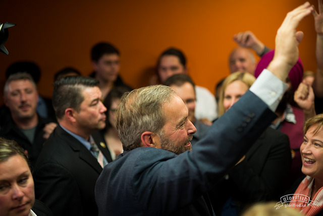 mulcair_waving