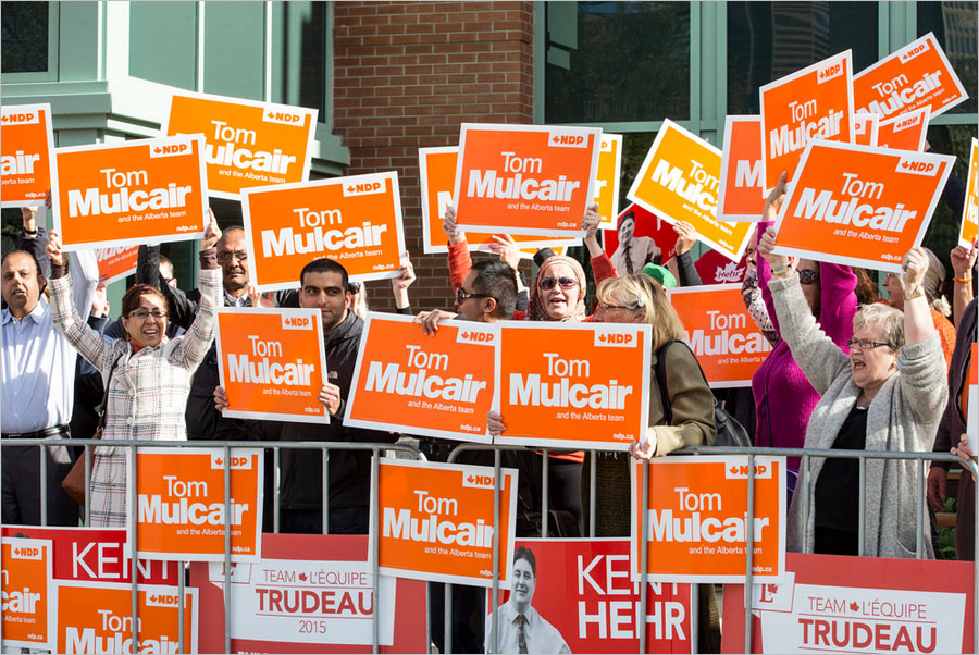 ndp_supporters_in_calgary_sept_17_2015_photo_on_ndp