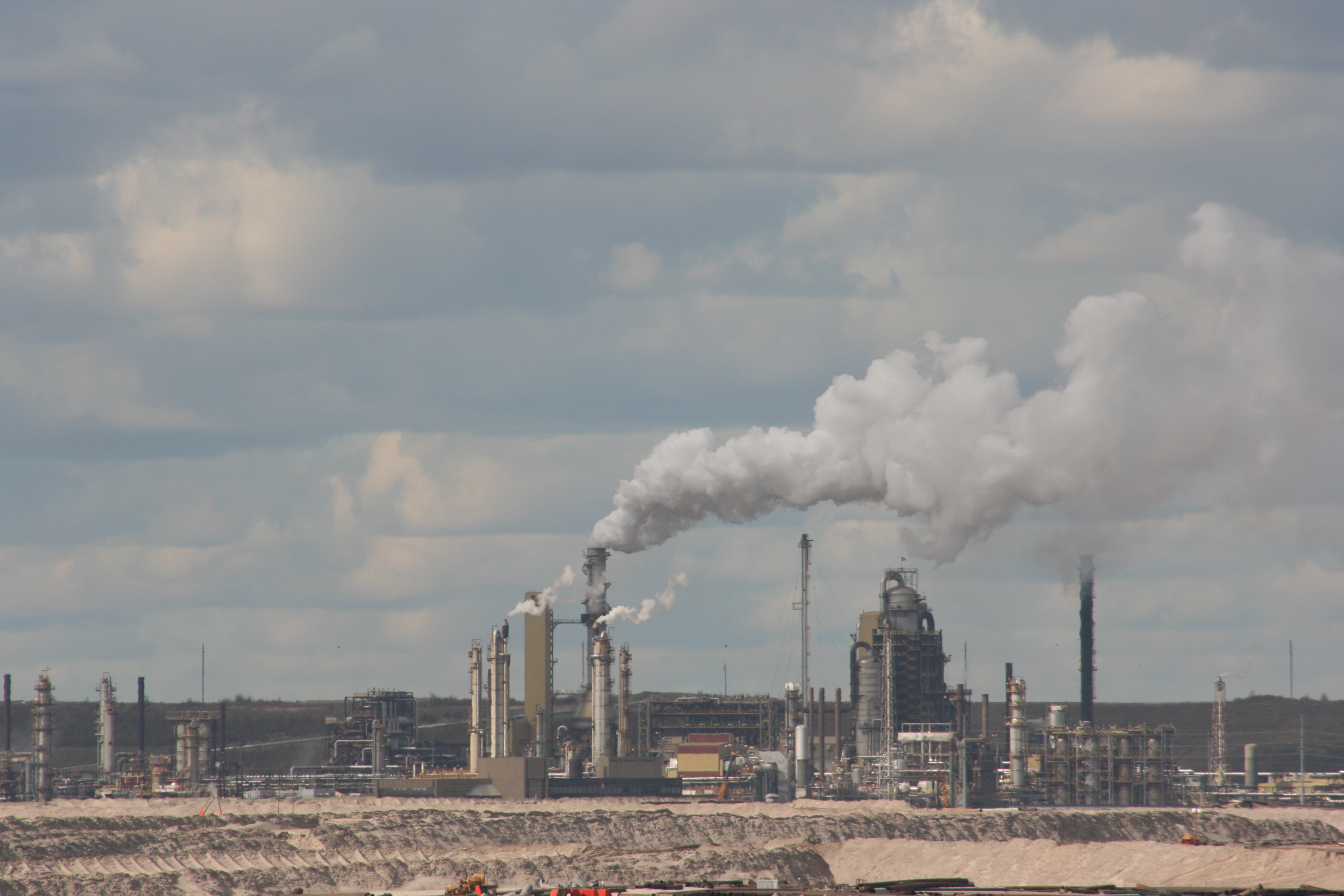 Syncrude operations at the Alberta tar sands. Photo by Sara Stratton