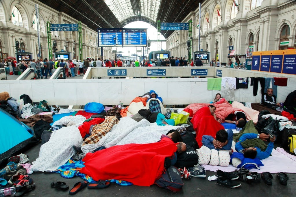 refugees_budapest_keleti_railway_station_2015-09-04