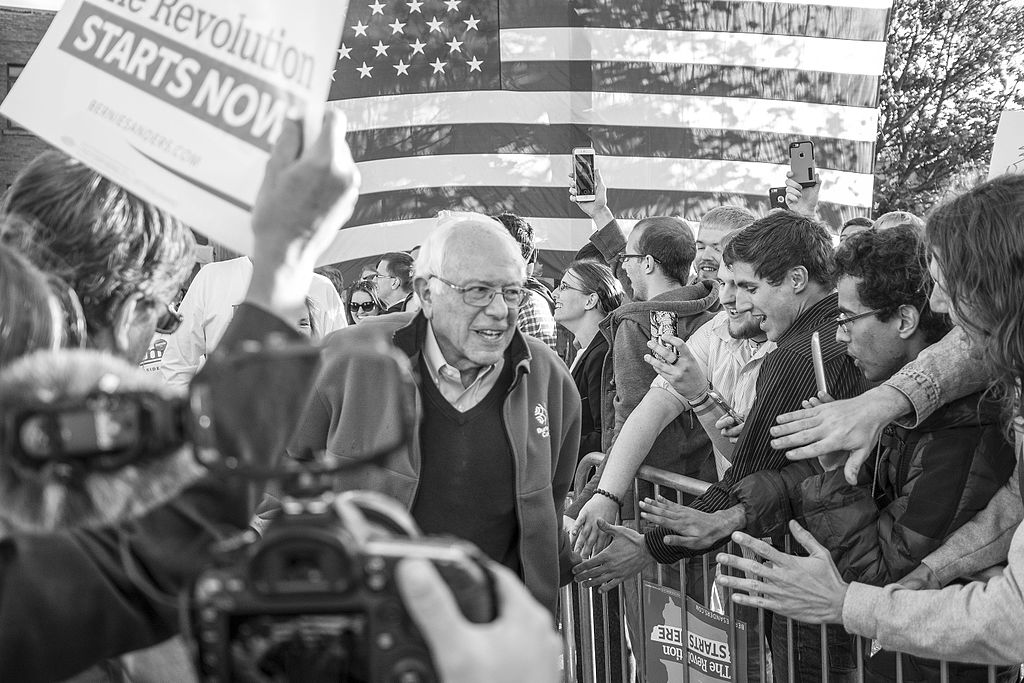 sanders_at_2015_jefferson_jackson_dinner_22292336040_1