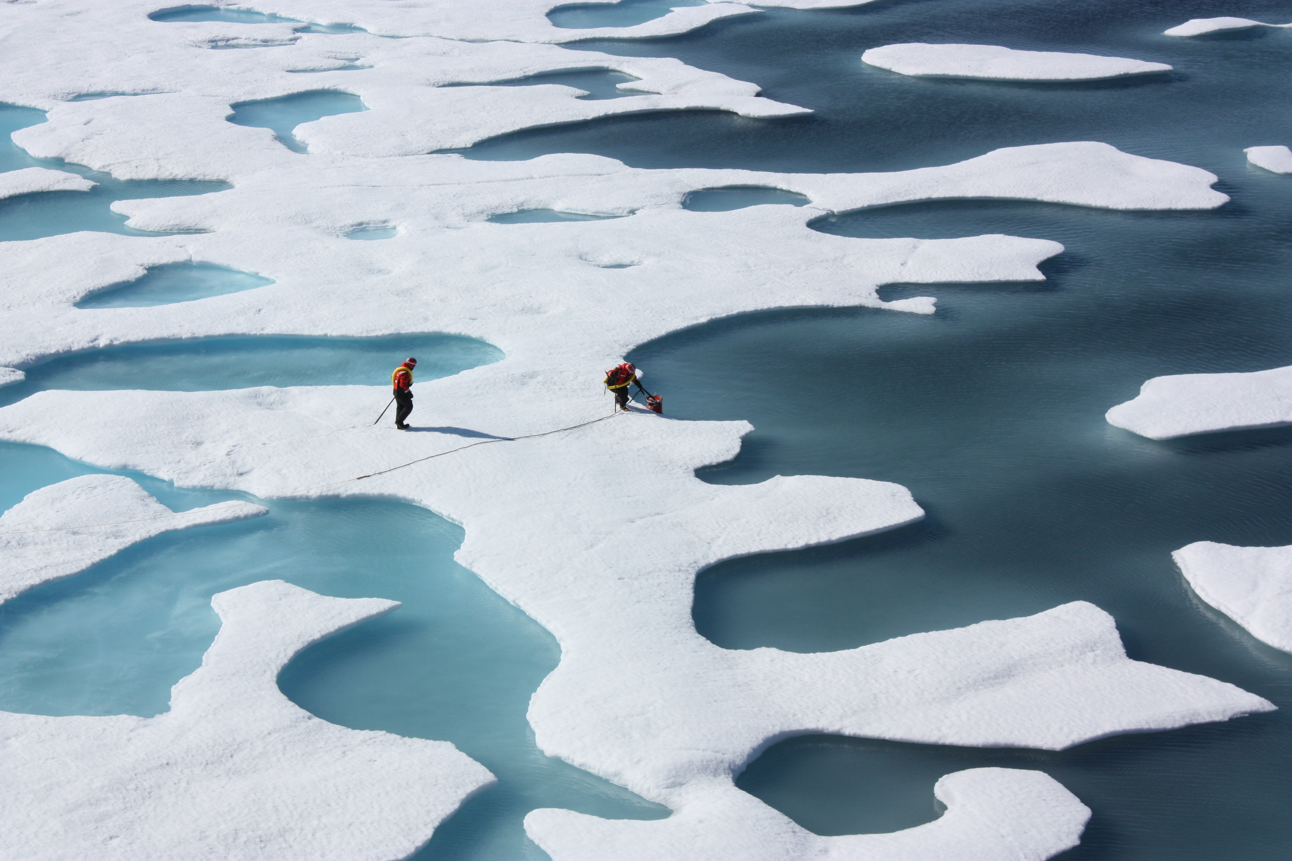 ponds_on_the_ocean_icescape