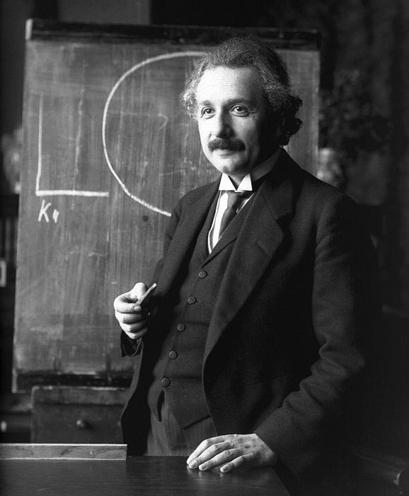 albert_einstein_1921_by_f_schmutzer