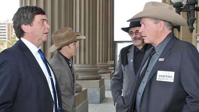 Alberta Agriculture Minister Oniel Carlier (front left) and Alberta Beef Producers Chair Bob Lowe (front right). GoA Photo