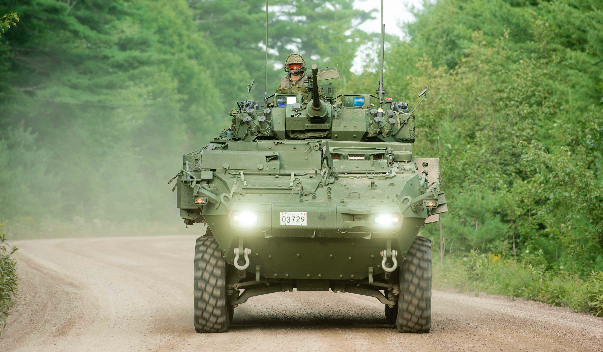 A Light Armoured Vehicle patrol on August 14, 2016 at Petawawa, On. Image: Flickr/4 Cdn Div / 4 Div CA - JTFC/FOIC