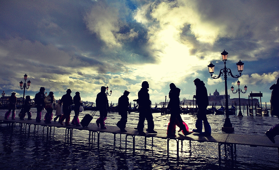 Tourists in Venice. Photo: Roberto Trombetta/flickr