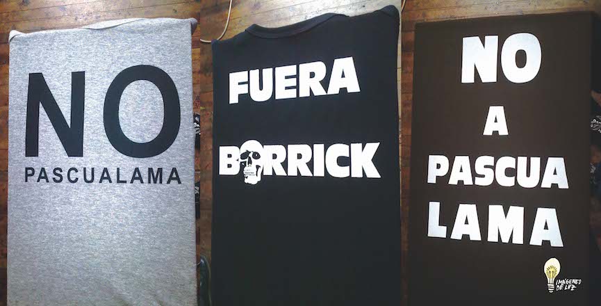 Chilean protest materials against Barrick Gold's Pascua Lama mine. Image: Imagenes de luz/flickr