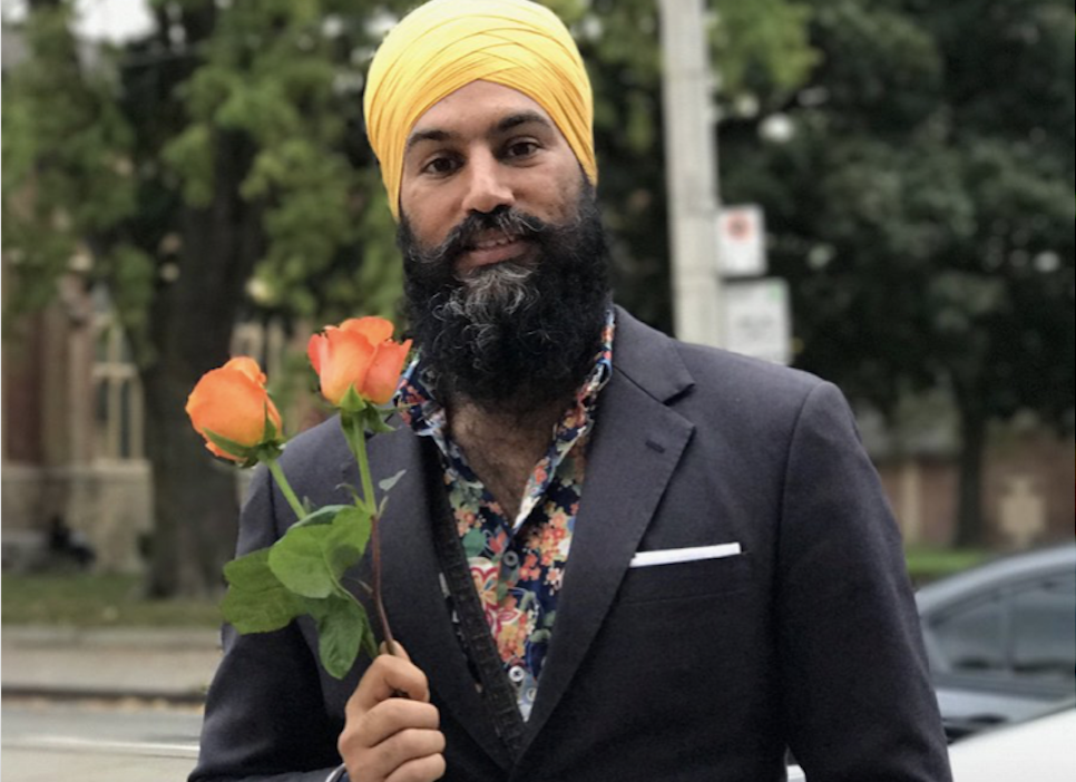 NDP leader Jagmeet Singh was handed orange roses by a supporter while visiting Toronto on Oct. 13. Photo: @thejagmeetsingh/Twitter