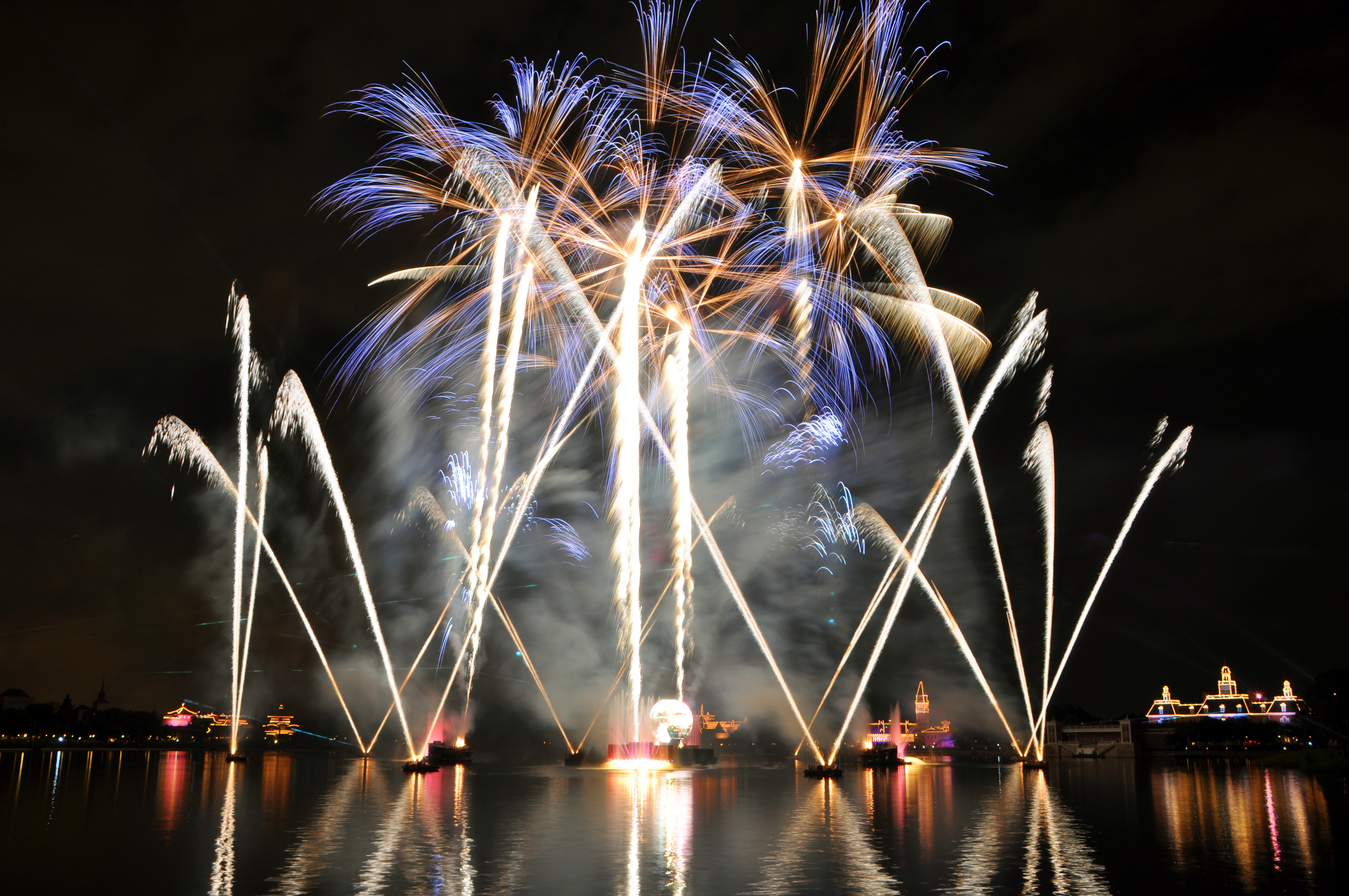 1_epcot_illuminations_2010