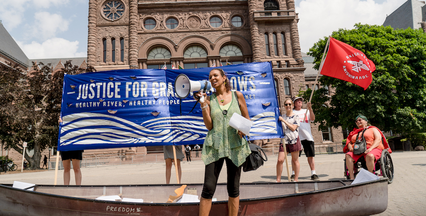 Grassy Narrows Rally in Toronto, 2016. Image: Leadnow Canada/flickr