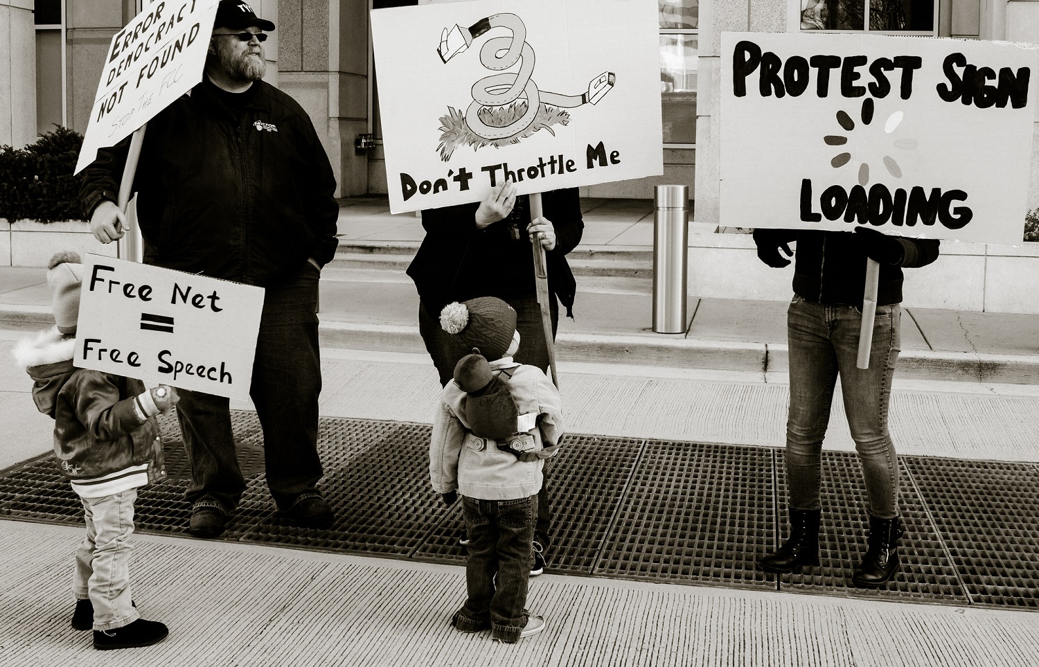 Rally to protect net neutrality. Photo: Victoria Pickering/flickr