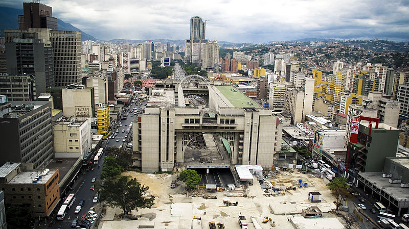 800px-Caracas_city (1)