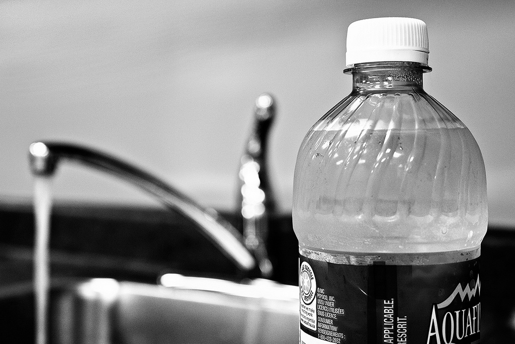 Tap water and bottled water. Photo: philografy/flickr