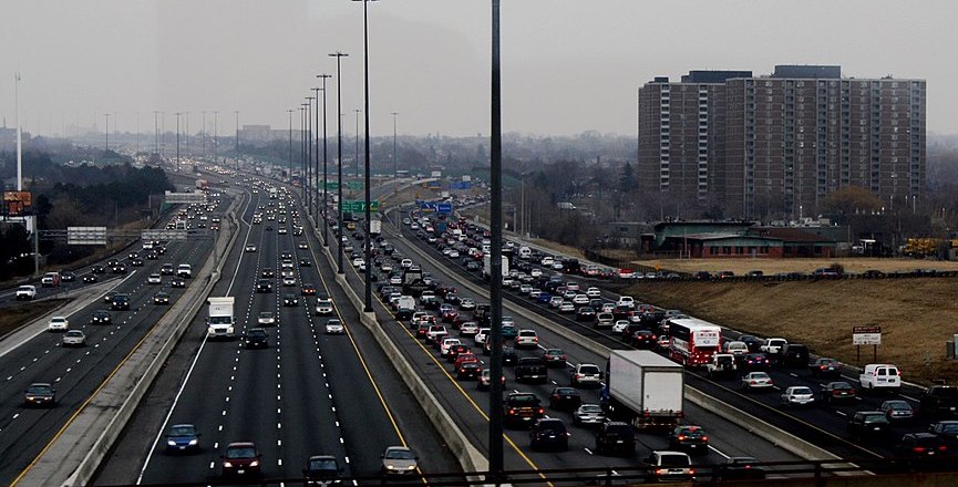 Traffic on 401 Highway in Toronto. Image: Danielle Scott/Wikimedia Commons