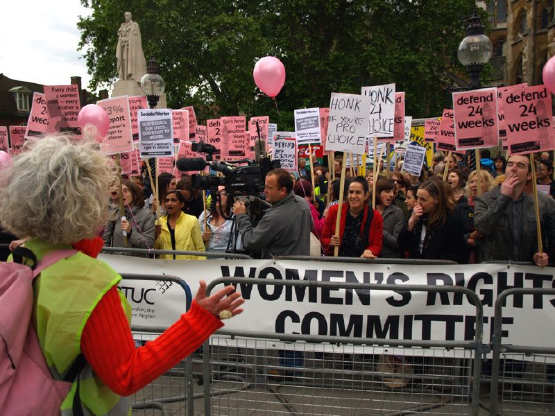 Pro-choice_chants_(2509914840)