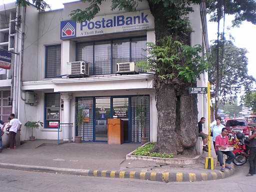 Image from wikipedia https://commons.wikimedia.org/wiki/File:Postal_Bank_-_panoramio.jpg