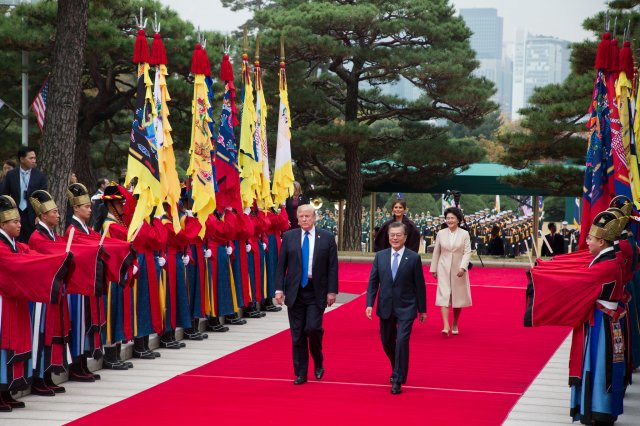 U.S. President Trump and South Korean President Moon Jae-in in November 2017