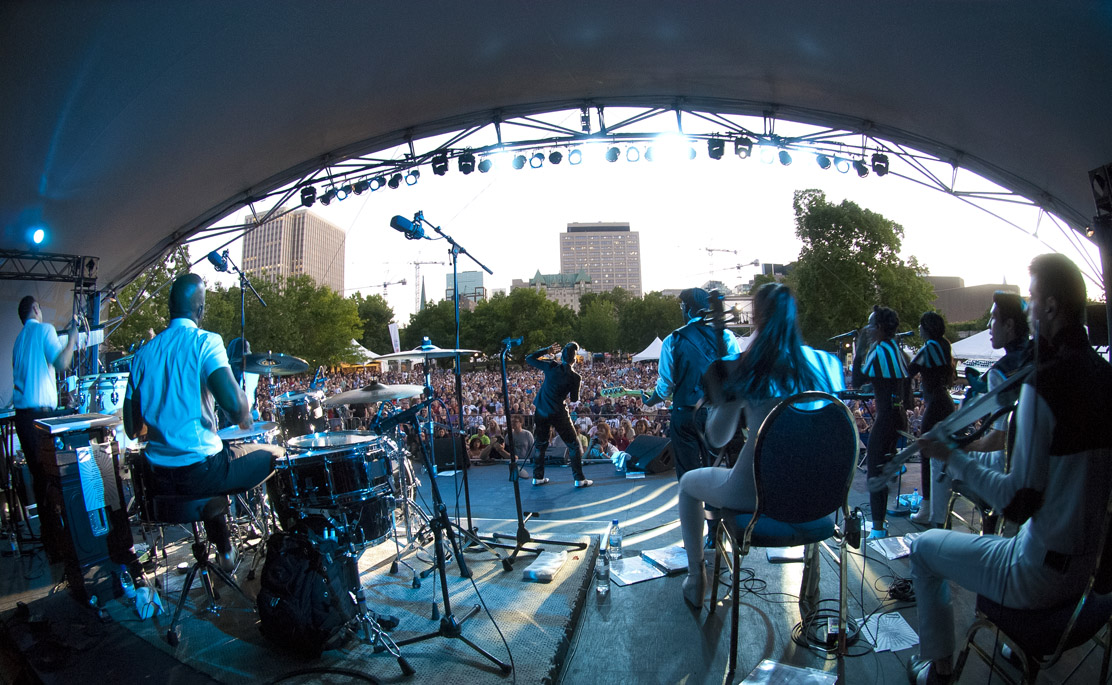 Janelle Monae performs at the 2012 TD Ottawa Jazz Festival, June 23, 2012. Photo: Brian Goldschmied. Source: Wikimedia Commons.