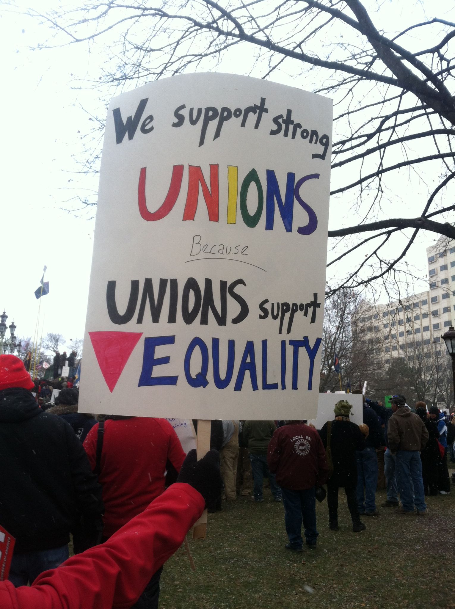 MI_Right-to-Work_Protest_-_11_December_2012_-_crowd2