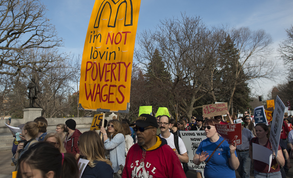 Fast food strike and protest for a $15/hour minimum wage. Photo: Fibonacci Blue/Flickr