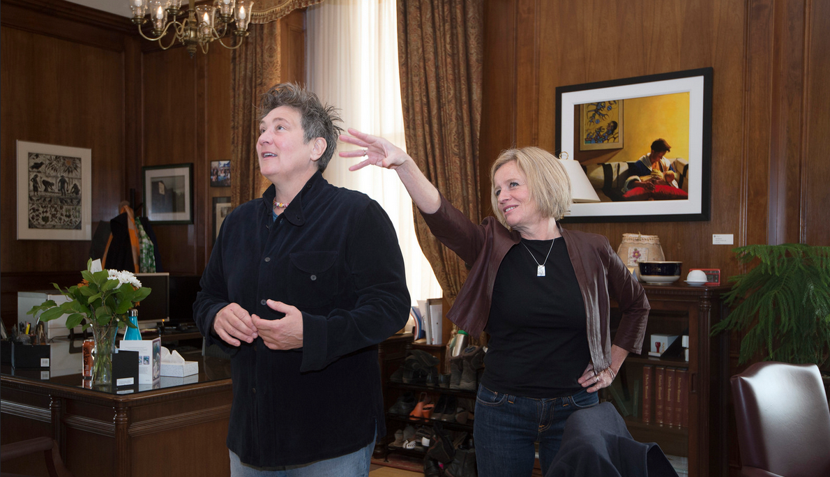 Alberta Order of Excellence recipient k.d. lang tours the Premier’s Office with Alberta Premier Rachel Notley